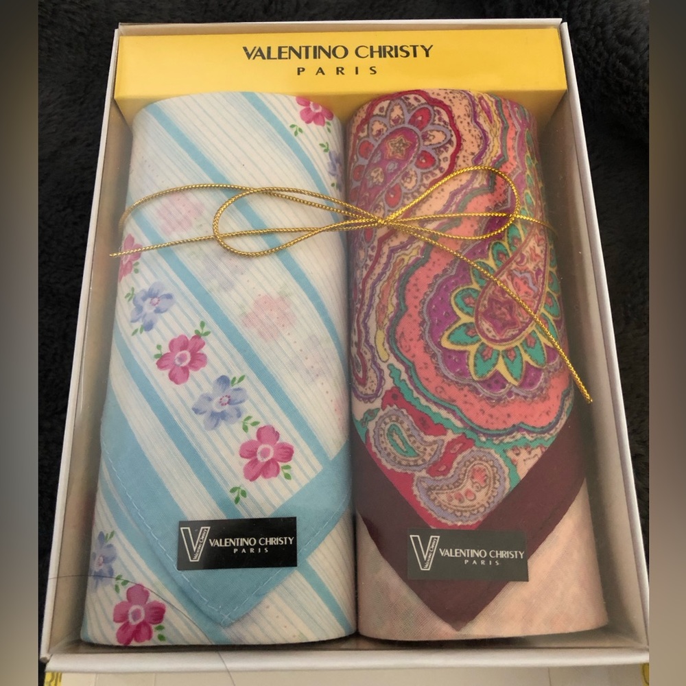 NIB Valentino Christy Paris Handkerchiefs